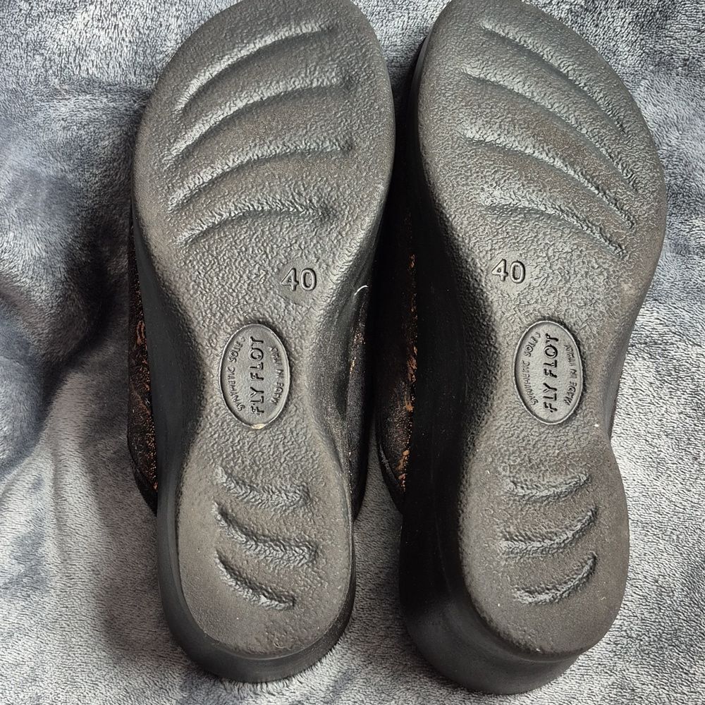 Fly Flot Size 40 Black and Gold Mule - Picture 6 of 7